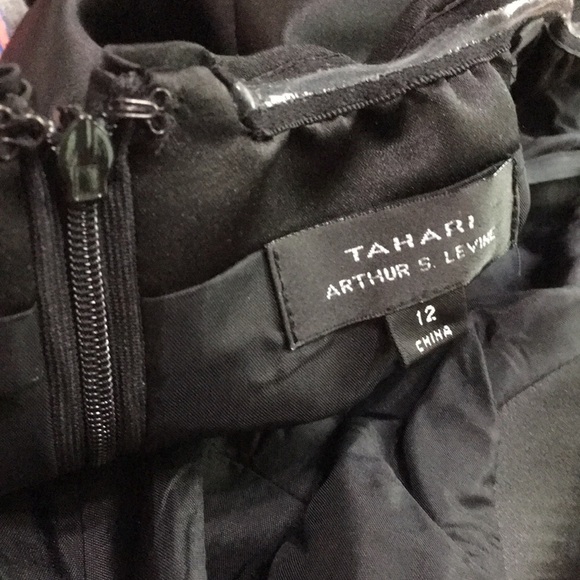 Tahari Auther S. Levine sequin Strapless evening dress. Size 12 - Picture 7 of 7